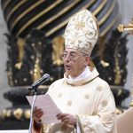 Vaticano: Cardeal Dominique Mamberti vai anunciar nome do futuro Papa