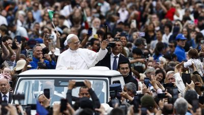 Vaticano: Leão XIV preside a primeira audiência e evoca Mensagem de Fátima, pedindo oração pela paz