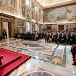 Vaticano: Papa defende «sentido crítico» para enfrentar revolução digital