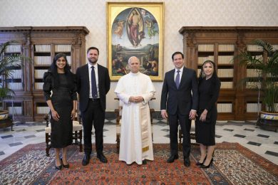 Vaticano: Papa recebeu vice-presidente dos EUA, em audiência marcada pelos conflitos internacionais
