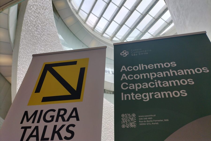 Migrações: «Vários grupos do WhatsApp aconselham ir ao Centro de São Cirilo», assinala Mariana Rozeira
