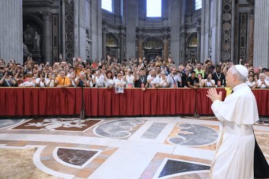 Vaticano: Papa apela a um «diálogo sincero» entre Israel e o Irão e a um mundo «livre da ameaça nuclear»