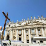 Vaticano: «A melhor maneira de servir a Santa Sé é esforçarmo-nos por ser santos» - Leão XIV