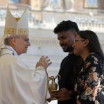 Vaticano: Papa pede atenção a famílias «feridas»