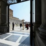 Vaticano: «A melhor maneira de servir a Santa Sé é esforçarmo-nos por ser santos» - Leão XIV