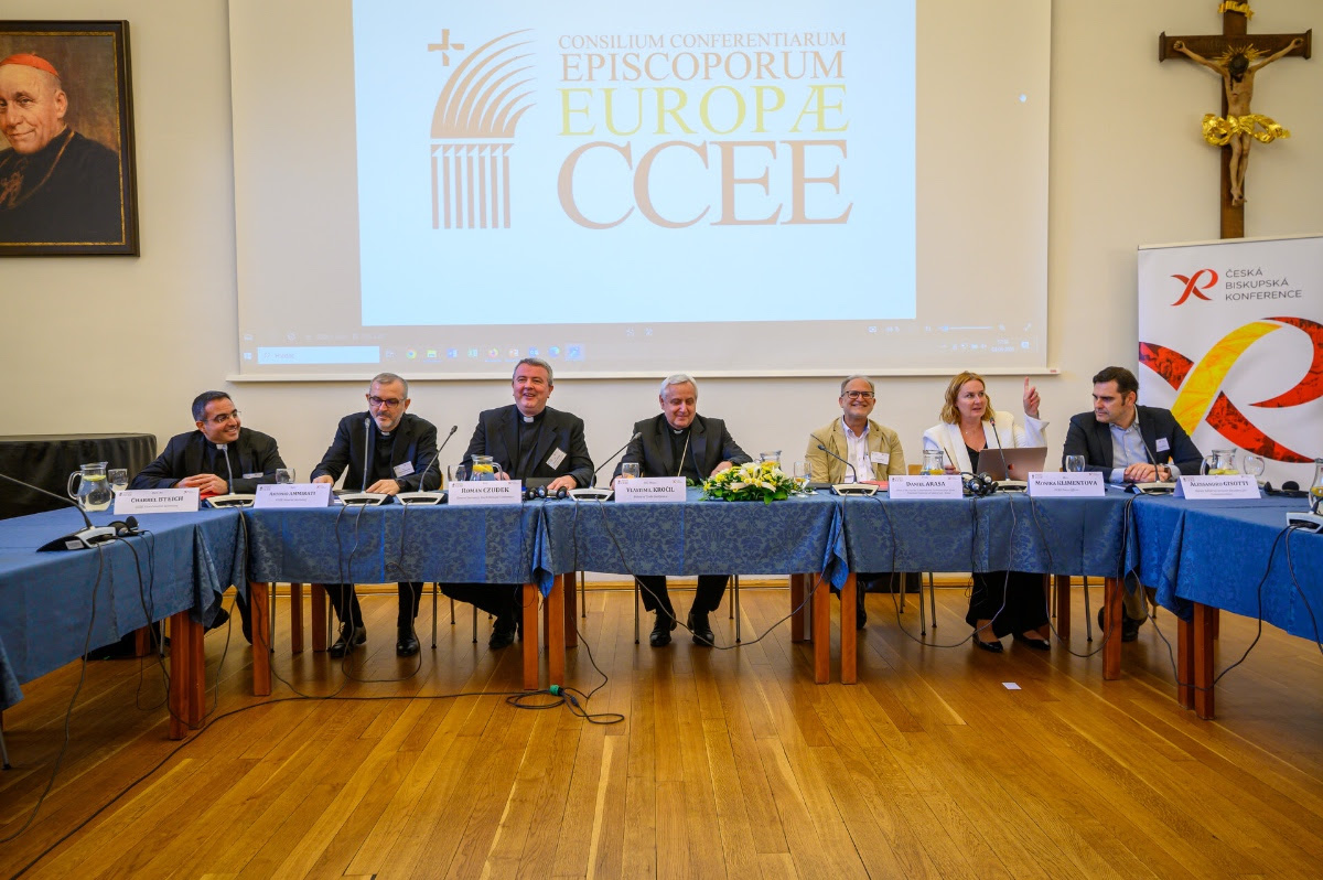 Encontro de porta-vozes das Conferências Episcopais