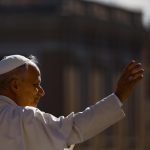 Vaticano: Papa alerta para impacto de notícias falsas e «bulímia» das ligações digitais