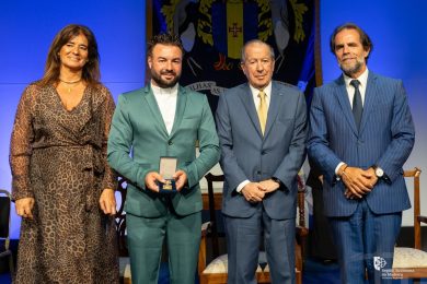 Madeira: Centro Social e Paroquial de Santa Cecília recebeu «insígnia autonómica de bons serviços», do governo regional