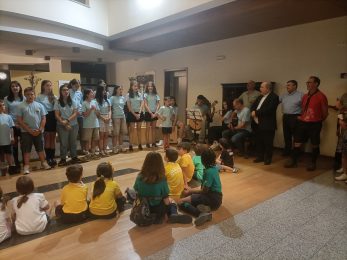 Viseu: Cerca de 150 pessoas realizaram caminhada “com esperança” por Viseu, incluindo passagem por Casa Episcopal, Junta de Freguesia e Câmara Municipal