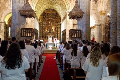Viseu: Bispo preside à bênção das pastas dos estudantes de enfermagem