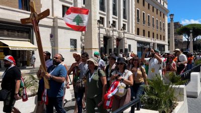 Vaticano: Jubileu dos Jovens começa com mar de cor e gritos de alegria