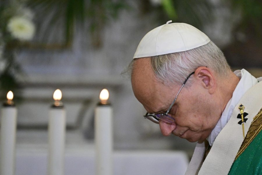 Igreja: Papa denuncia exploração de povos «saqueados» pela guerra e por economia que «condena» à pobreza