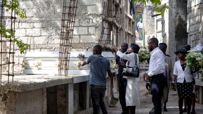 Vaticano: Papa alerta para crise no Haiti e defende «rejeição da guerra como forma de resolver conflitos»
