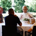 Vaticano: Leão XIV vai almoçar com 1300 pessoas no Dia Mundial dos Pobres