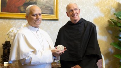 EUA: «A paz começa com o que dizemos e fazemos», disse o Papa aos agostinianos