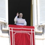 Vaticano: Papa lamenta «tragédia mortal» de naufrágios de barcos com migrantes