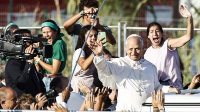 Jubileu: Papa despede-se com mensagem para jovens de zonas em guerra