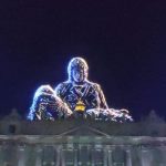 Vaticano: Música e espetáculo de drones iluminaram a Praça São Pedro