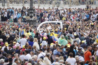 Vaticano: «Deus não permanece distante» do sofrimento humano, diz Leão XVI, em reflexão sobre morte de Jesus