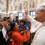 Vaticano: Papa defende «cultura do encontro» como caminho para a paz