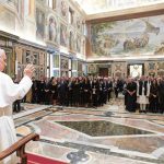 Vaticano: Papa pede fim do «negócio» da guerra, em defesa de «economia que não mata»