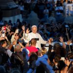 Vaticano: Papa pede «coragem do desarmamento» aos líderes políticos e elogia quem trabalha por «um futuro de paz»