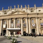 Vaticano: Papa elogia exemplo de «homens e mulheres autênticos» dos santos, unindo fé e luta pela justiça