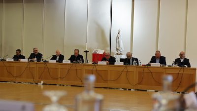 Igreja: Bispos europeus iniciam assembleia em Fátima, com olhos postos na Ucrânia