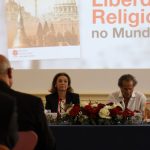 Igreja/Portugal: «Matança em nome da religião e contra a religião continua em várias partes do mundo» - Nuno Rogeiro