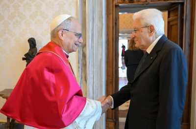 Vaticano: Papa vai visitar presidente da Itália
