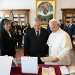 Vaticano: Papa recebeu primeiro-ministro da Hungria