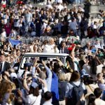 Vaticano: Papa evoca solenidade de Todos os Santos e recorda urgência de «construtores de fraternidade»