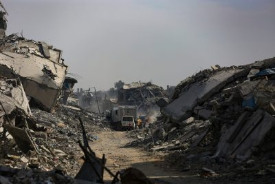 Vaticano: Leão XIV pede que cristãos em zonas de guerra sejam «sementes de paz» e reza pelo Médio Oriente