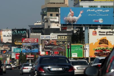 Vaticano: Porta-voz afasta receios após ataques israelitas em Beirute, a poucos dias da viagem do Papa