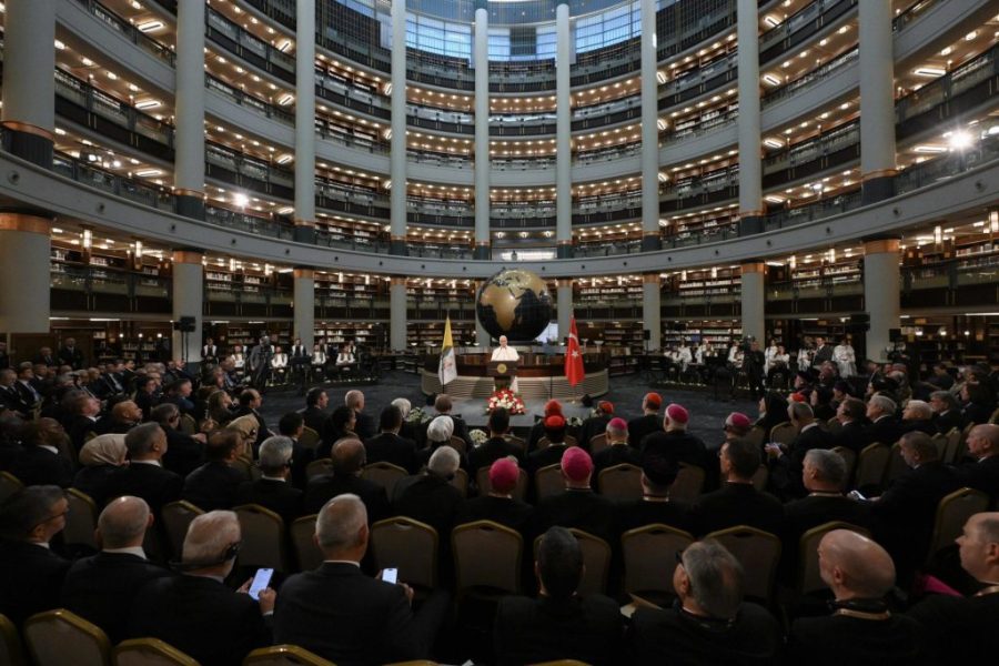 Turquia: «Está em jogo o futuro da humanidade», alerta o Papa, perante cenário de guerras e conflitos