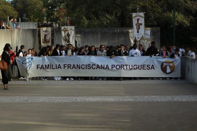Igreja/Portugal: Família Franciscana peregrinou a Fátima, nos 800 anos do «Cânticos das Criaturas»