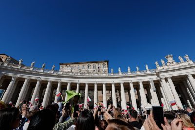 Vaticano: Papa lamenta «preconceitos» contra a Igreja