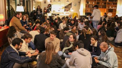 Jesuítas: Estudo apela a pastoral autêntica e flexível para jovens adultos