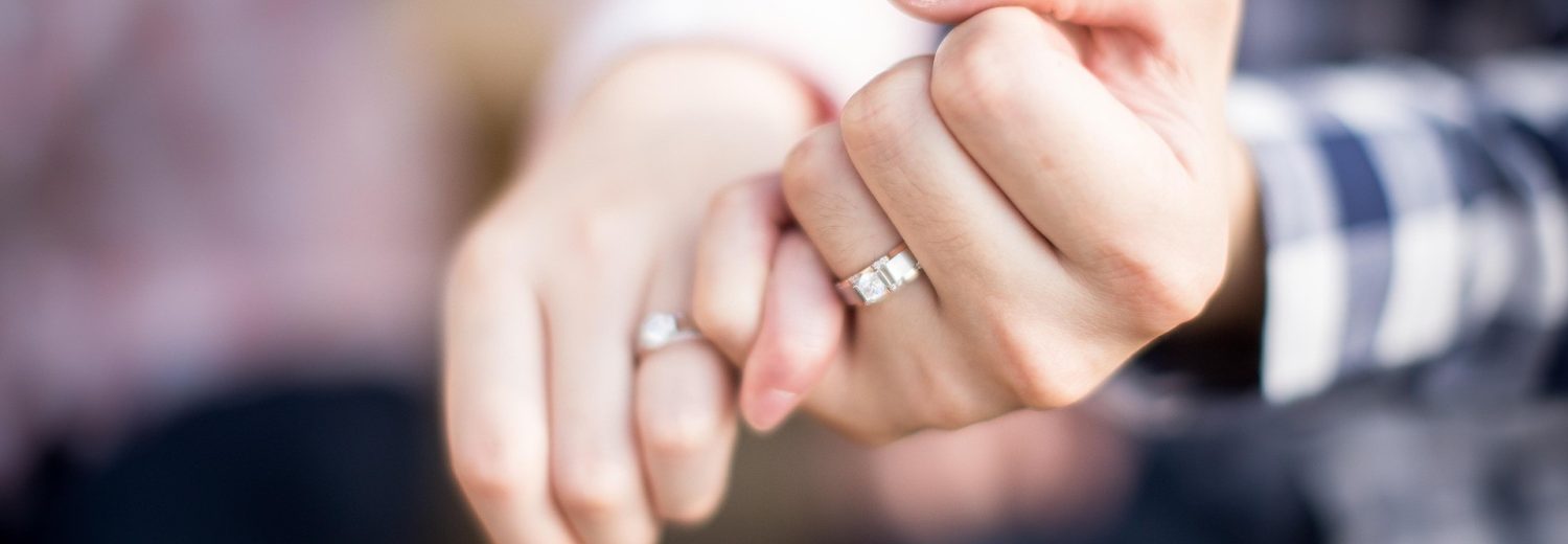 Igreja/Família: Vaticano elogia monogamia e rejeita «poliamor», em nova nota doutrinal