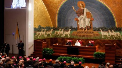 Vaticano: Leão XIV denuncia «risco de vazio cultural» e pede renovação na linguagem teológica