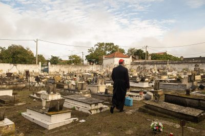 Setúbal: D. Américo Aguiar condena profanação de sepulturas em Alhos Vedros