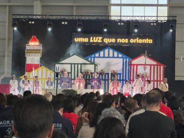Escutismo: «A paz constrói-se a partir de cada um», lembrou bispo de Aveiro, na partilha da ‘Luz da Paz de Belém’