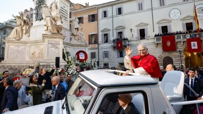 Roma: Papa pede educação para a «não violência», em homenagem à Imaculada Conceição