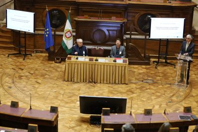 Portugal: «O Estado não pode nem deve deixar as instituições sociais desamparadas», afirma presidente da Assembleia da República