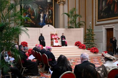 Vaticano: Papa alerta para crises «esquecidas» e sai em defesa da dignidade «inalienável» dos migrantes