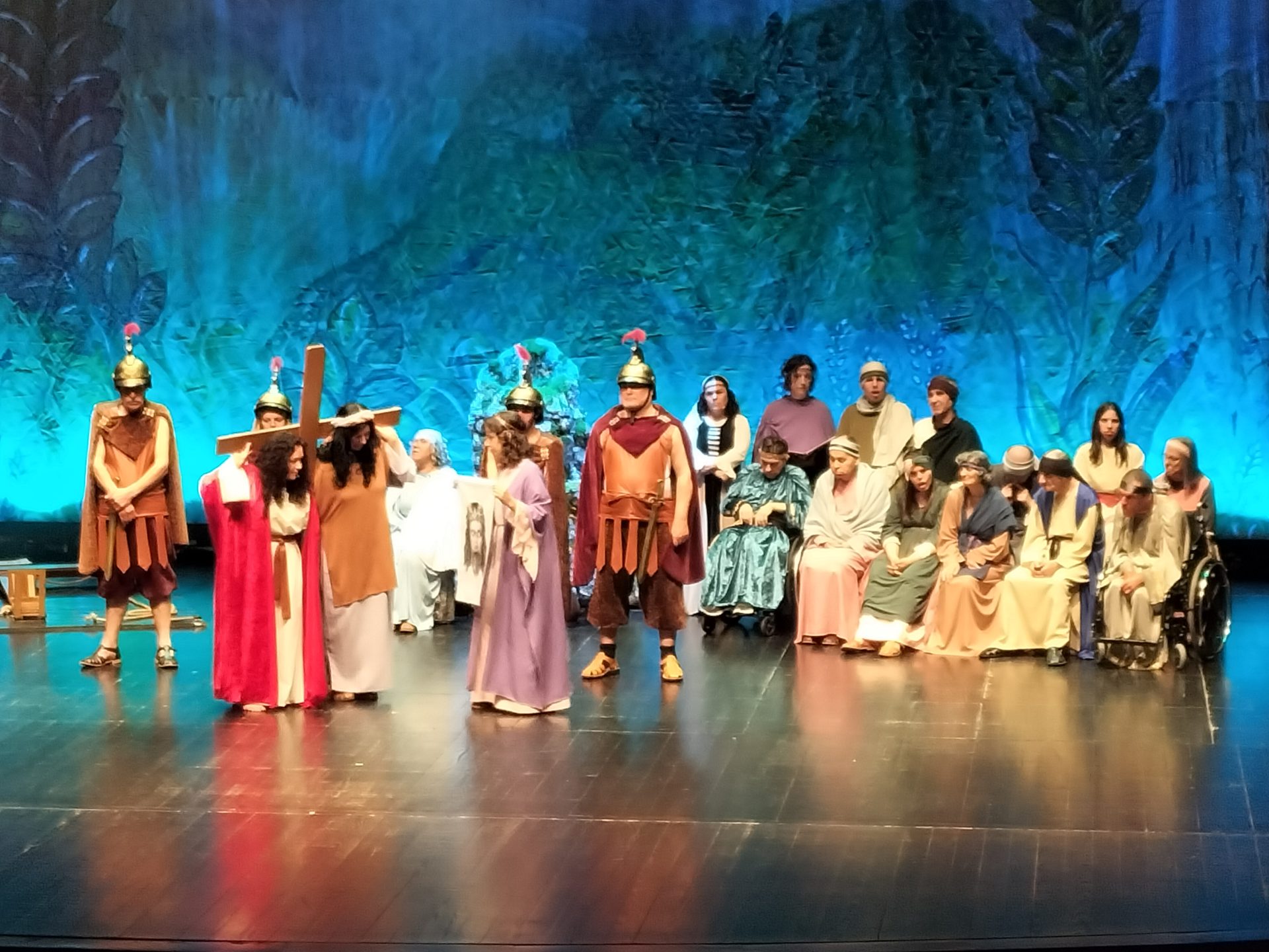 Quaresma: Via-Sacra representada por pessoas com deficiência quer mostrar capacidades e não limitações