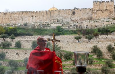 Jerusalém: Patriarca perspetiva «Páscoa discreta» e afasta cenário de tensão em bloqueio policial no Santo Sepulcro