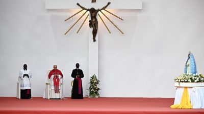 Muxima: Papa pede compromisso com os pobres e fim da violência