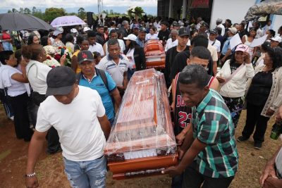 Colômbia: Papa e bispos exigem fim da violência, após morte de 20 pessoas