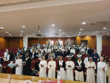 Vida Consagrada/Portugal: «Opção, alegria e dimensão pascal», marcou encontro nacional de jovens religiosos